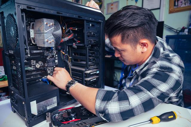 電腦進水維修后變卡？潔修哥幫你找出原因并解決